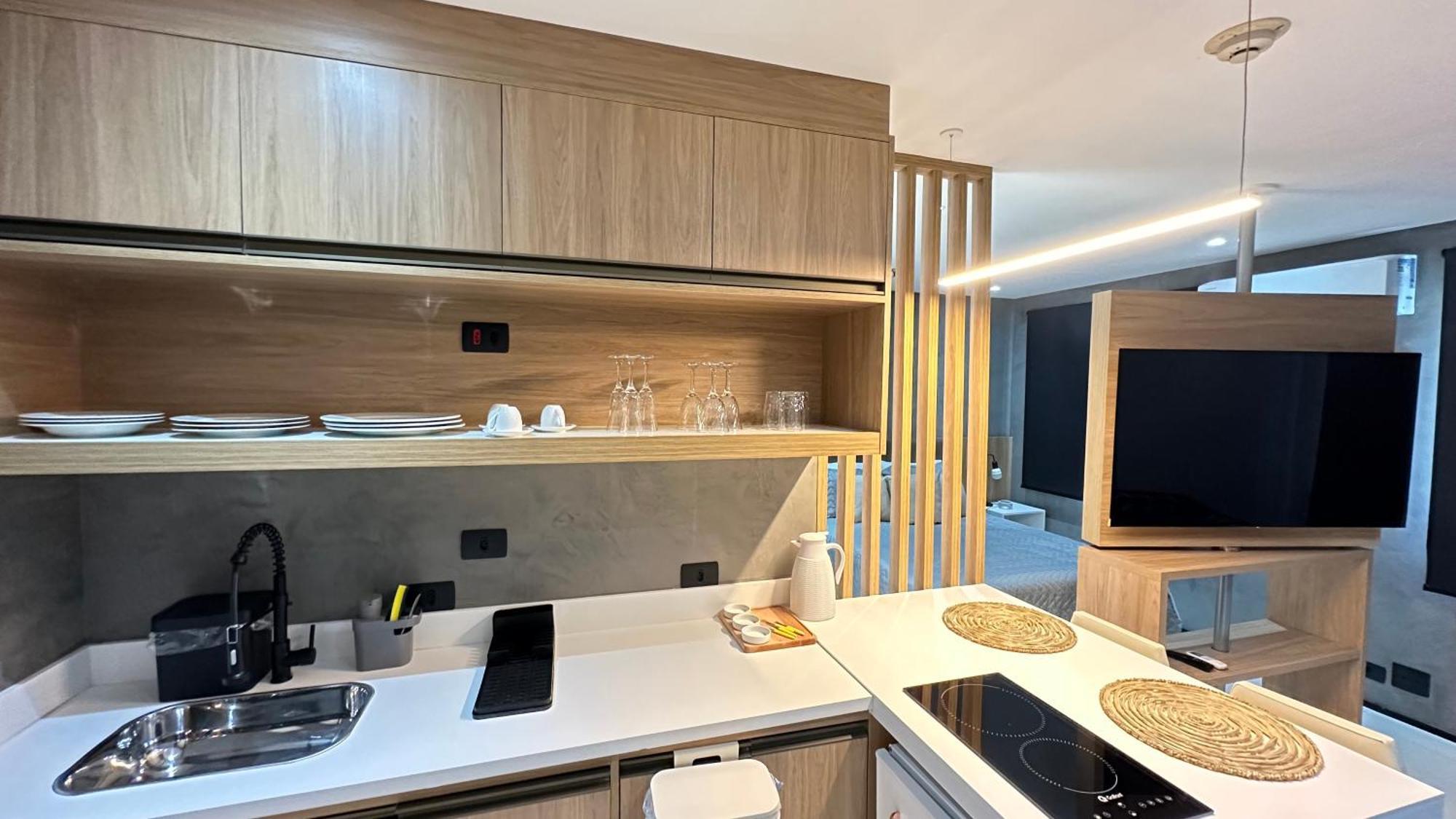 Moderno Em Hotel 4*